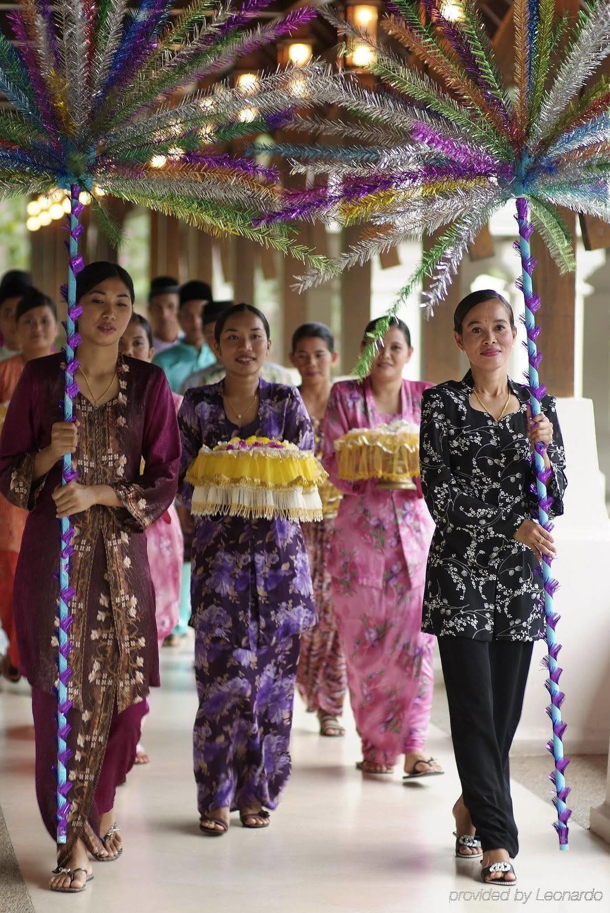 Tanjong Jara Resort, Terengganu - A Small Luxury Hotels Of The World Dungun Exterior photo A traditional Javanese wedding procession